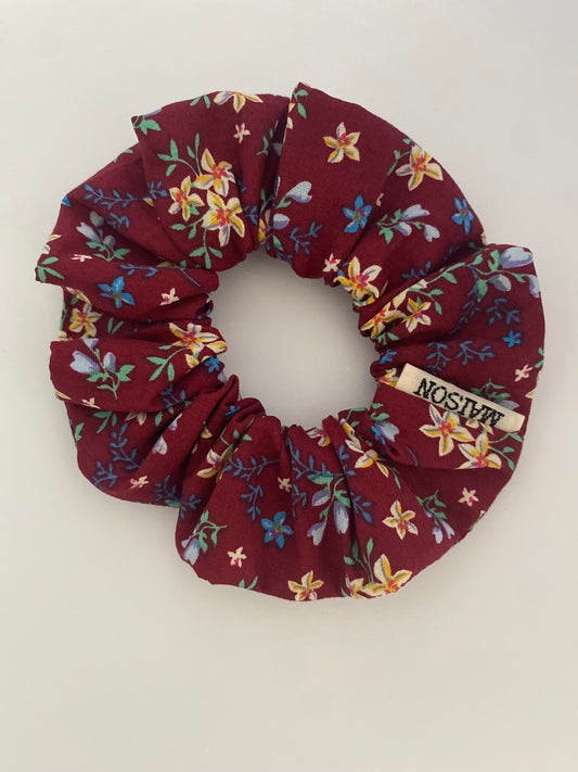 Scrunchie - burgundy with flowers